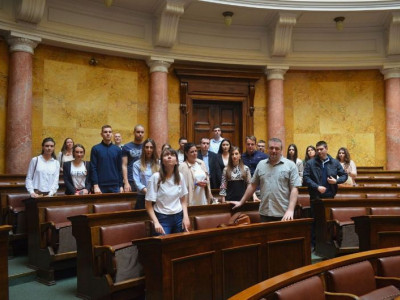 STUDENTI PRAVNOG FAKULTETA ZA PRIVREDU I PRAVOSUĐE, VŠJ BEOGRAD, POSETILI NARODNU SKUPŠTINU