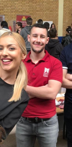 IMG f7fe77923f8d3f8548e8fb53ba1029a9 V