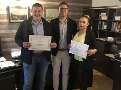 Praksa i dodela sertifikata studentima  treće  godine u  Zajedničkoj  advokatskoj  kancelariji  Munižaba iz Novog Sada