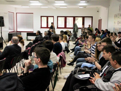 Revija kratkog đačkog filma - FILMić 2015.