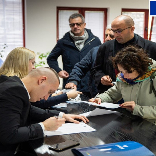 dugeor 2023 07 242 1280 1280 90