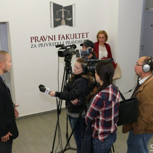 SUBOTICAcom 14Okt2016 Pravnifakultet 1131076