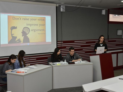 Osnovan Debatni klub