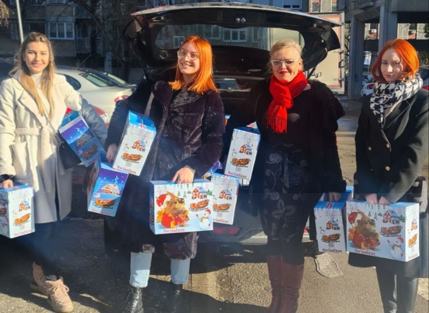 NOVOGODIŠNJI PAKETIĆI ZA DECU