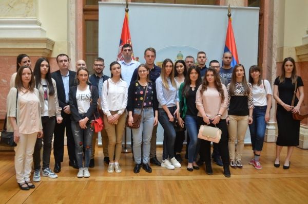 STUDENTI PRAVNOG FAKULTETA ZA PRIVREDU I PRAVOSUĐE, VŠJ BEOGRAD, POSETILI NARODNU SKUPŠTINU